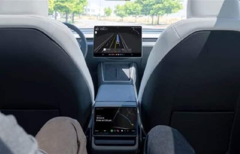 آخر التطورات المتعلقة بخدمة سيارات الأجرة الروبوتية من تسلا