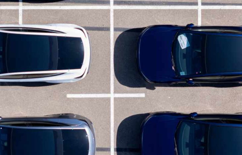 النرويج تقترب من إغلاق صفحة البنزين: السيارات الكهربائية تهيمن على السوق بنسبة غير مسبوقة