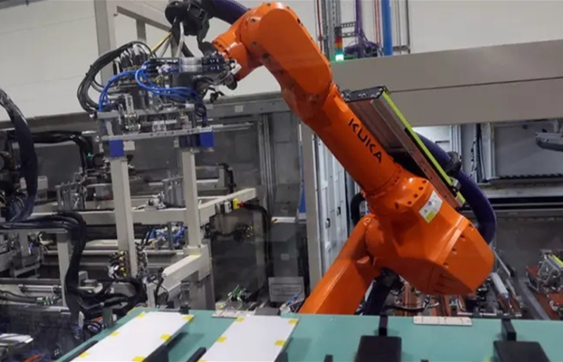 تقدم كبير في بطاريات الليثيوم المعدنية بدون أنود