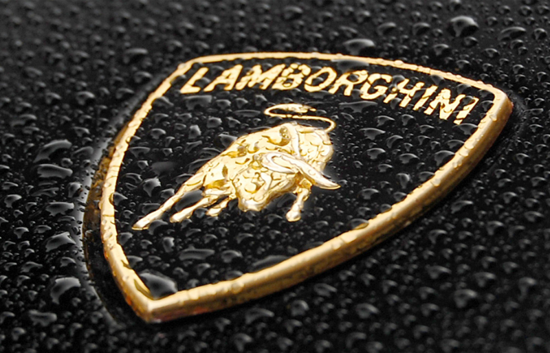 لامبورغيني توقف مبيعاتها في الشرق الأوسط 