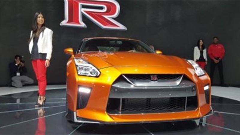 2017 GT-R في معرض نيويورك للسيارات 2016