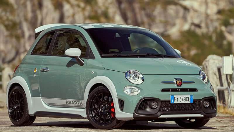 2021 Abarth 695 70 Anniversario