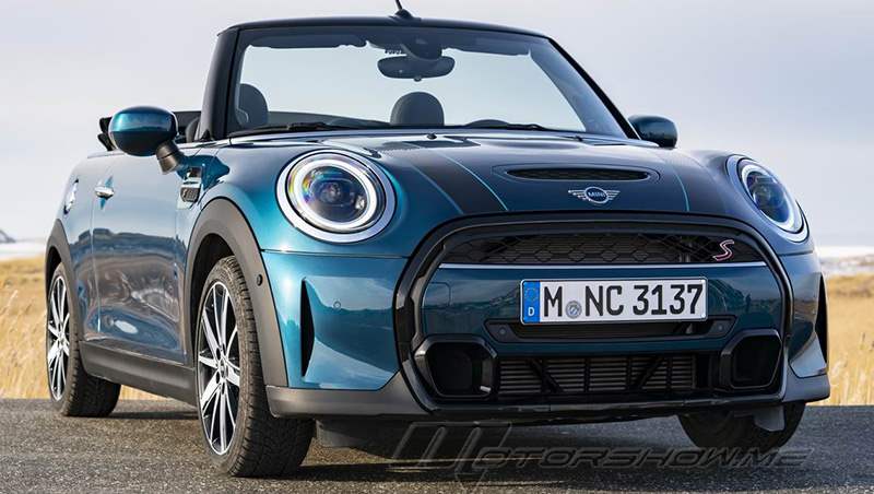 2022 Cooper S Convertible Sidewalk