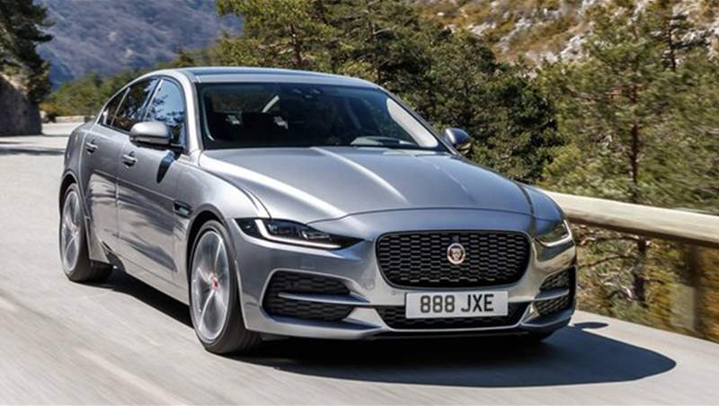 Jaguar XE 2020